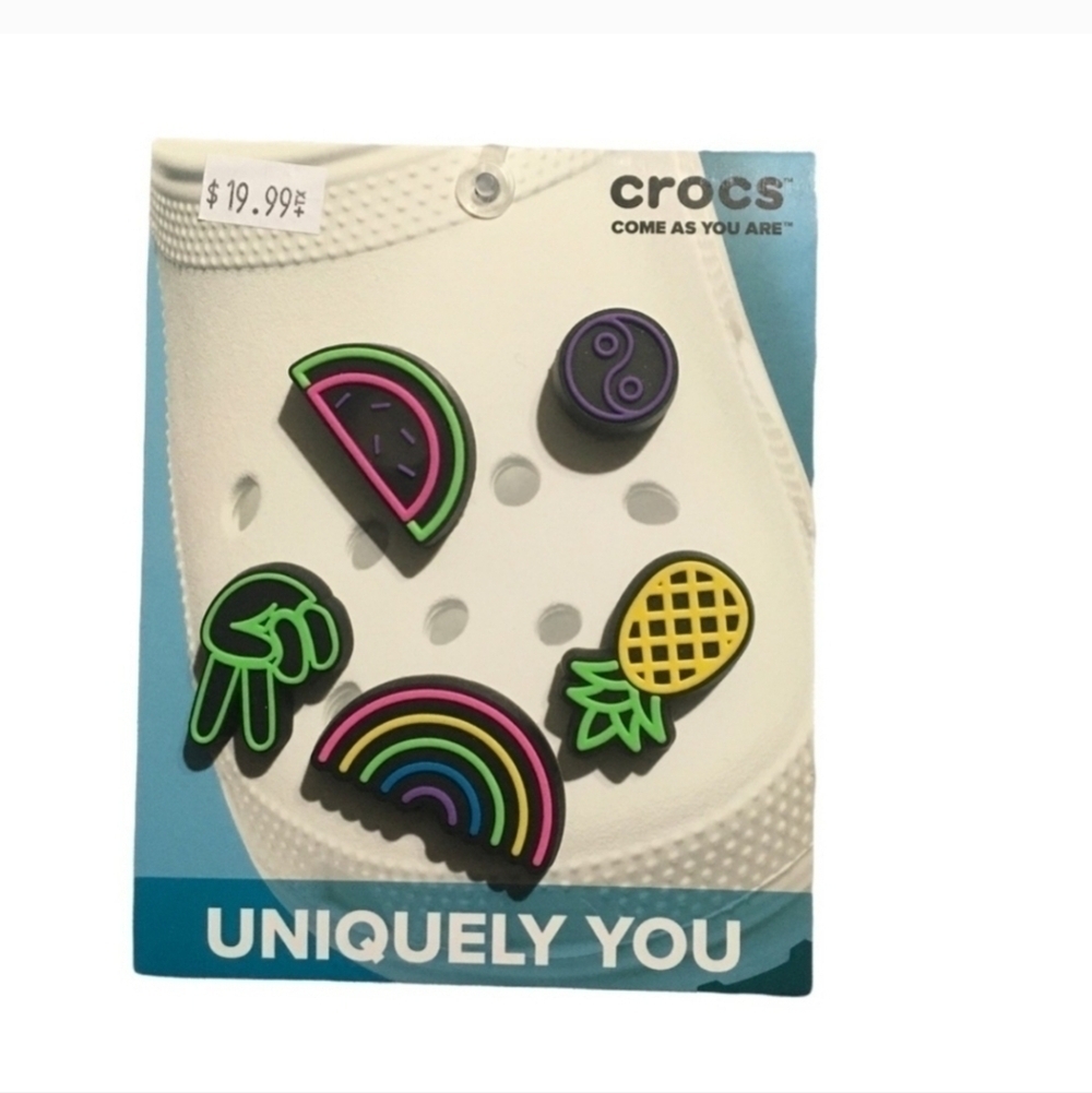 NWT Uniquely You Croc Light up Charms